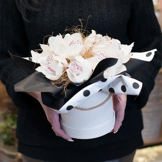 The Legend Orchid Hatbox