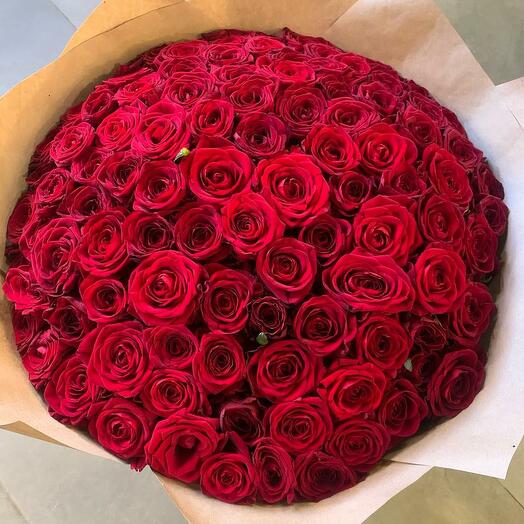 Bouquet of 101 gorgeous roses