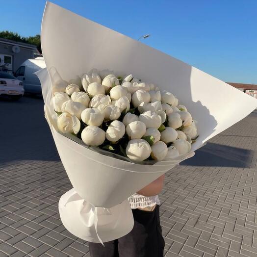 Букет из голландских пионов