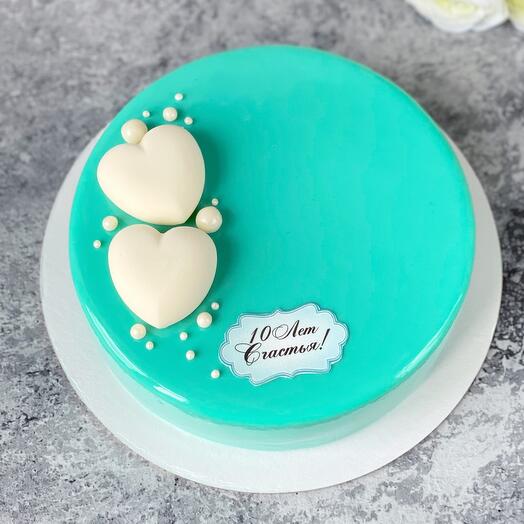 Pastel de mousse con corazones