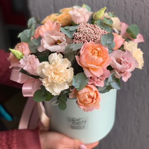 Flores en una Caja de Julieta