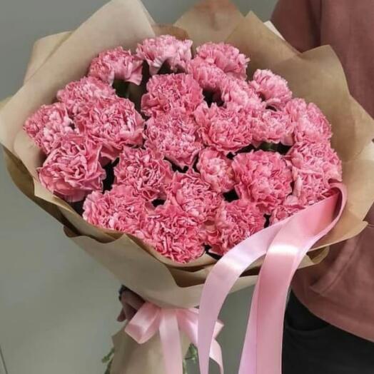 Bouquet of delicate dianthuses