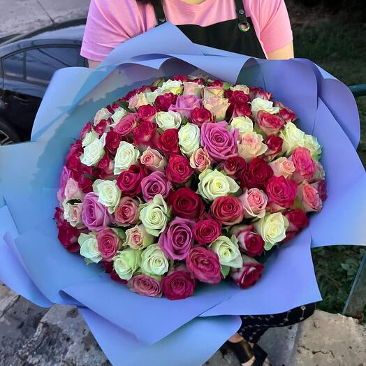 101 роза микс с упаковкой