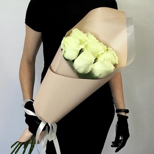 Bouquet of 9 white roses