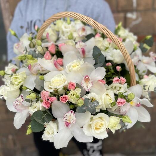 Basket with flowers