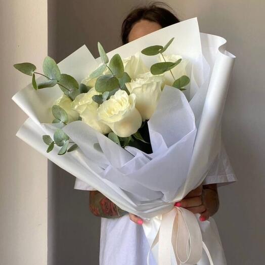 Букет из 9 Белых роз
