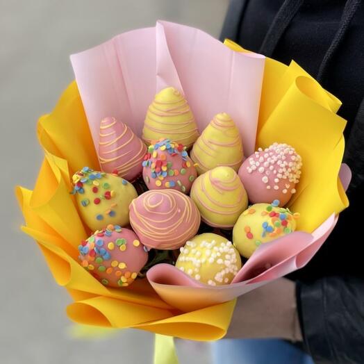 Букет из клубники "Яркие моменты"