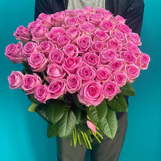 Букет из розовых роз «51»