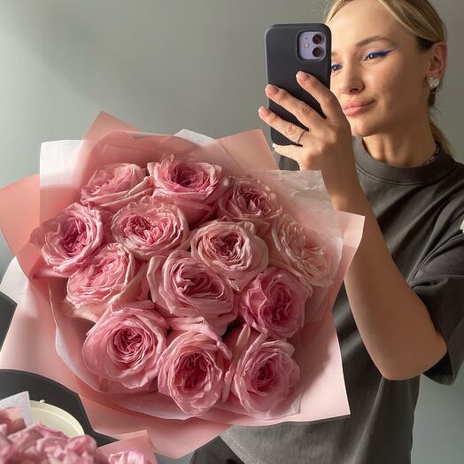 Букет из 13 пионовидных роз PINK O HARA