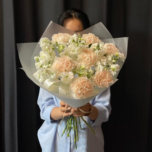 Delicate bouquet with fragrant mattiola and dianthus