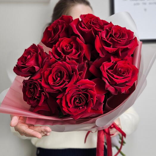 9 red lace roses