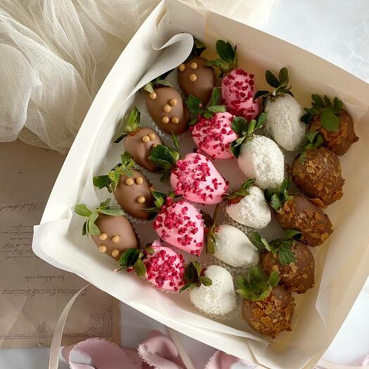 Клубника в шоколаде МАКСИ