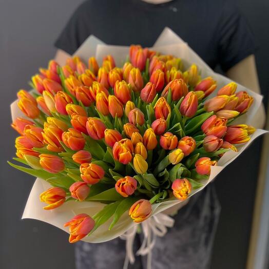Тюльпаны красно жёлтые стильные упаковки🌷