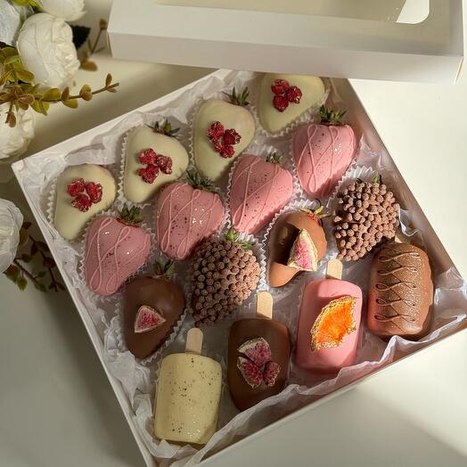 Микс клубника и бананы в шоколаде Callebaut