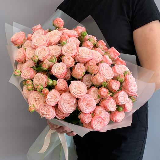 Ramo de 15 rosas en forma de peonía