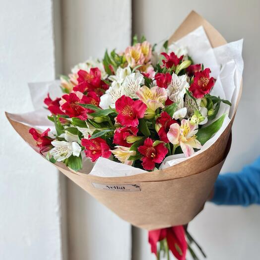 Bouquet of alstroemeria multicolored