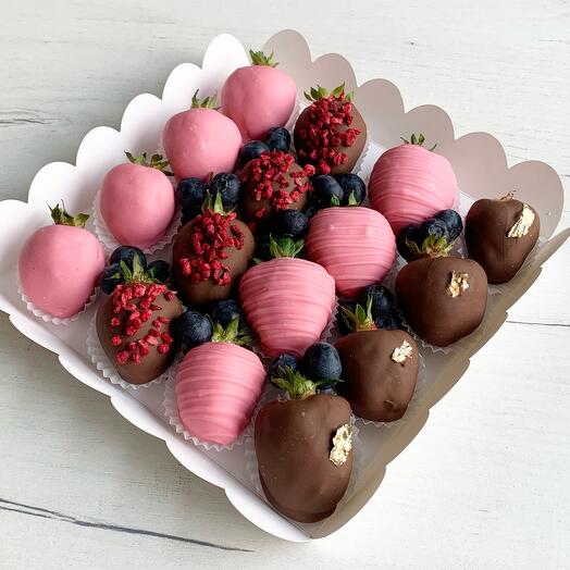 Клубника в шоколаде «Эстет»
