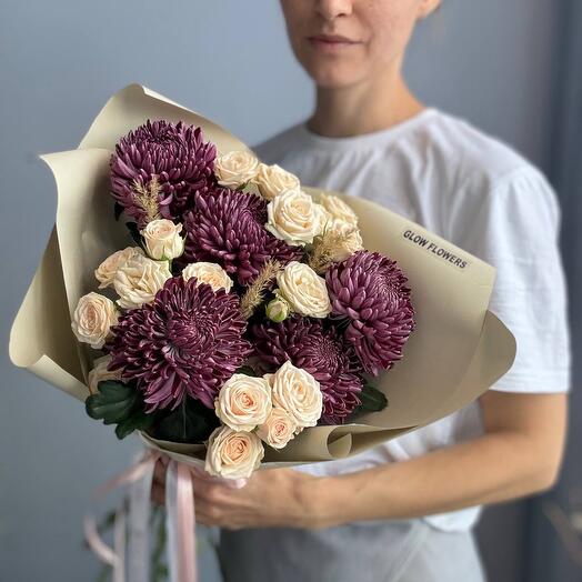 Букет живых 5 хризантем Бигуди, Микс хризантем и кустовых роз для любимых
