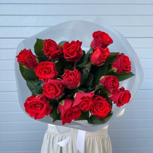 15 красных роз🌹