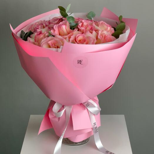 Букет из французских роз "Нашему наставнику"