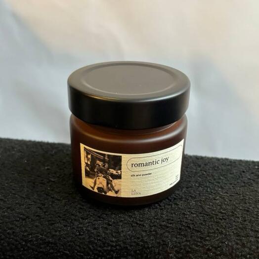 Свеча «шелк и пудра» 100 ml