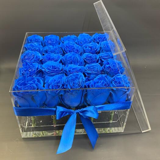 25 синих роз в акриловом боксе