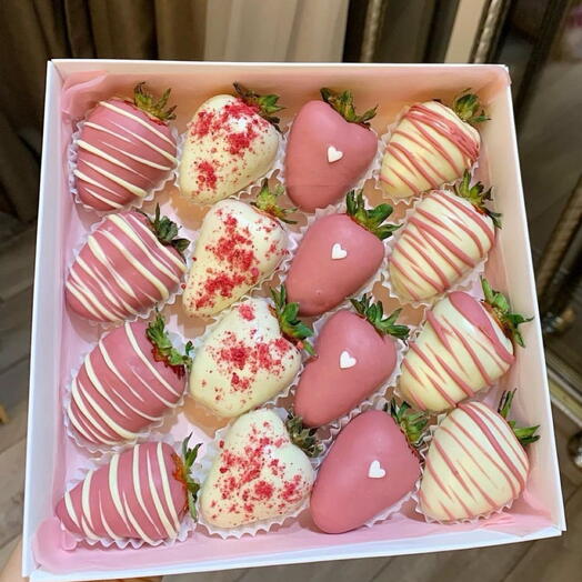 Клубника в шоколаде 16шт «Berry Muse»