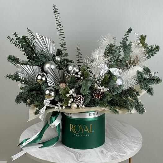 Новогодняя композиция в коробке