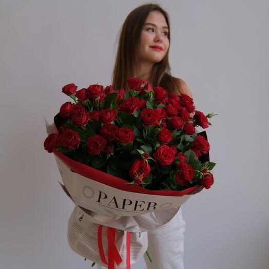 Красные  кустовые пион.розы