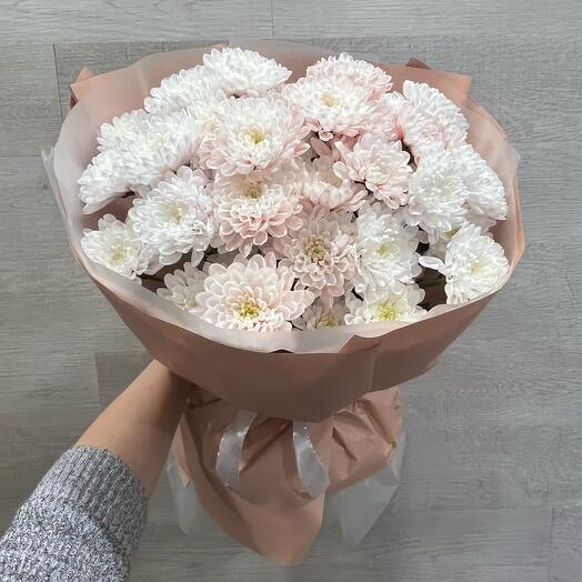 Букет из цветной кустовой хризантемы