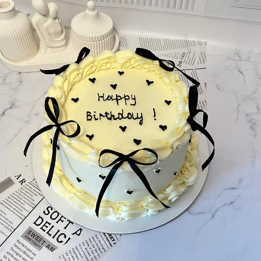 Lambeth-style cake