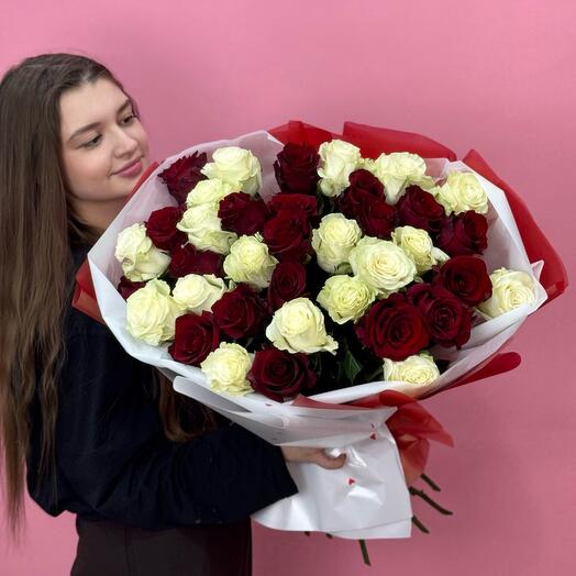 Букет из 35-ти эквадорских роз
