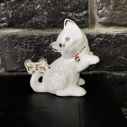 Фигура Котик с бабочкой