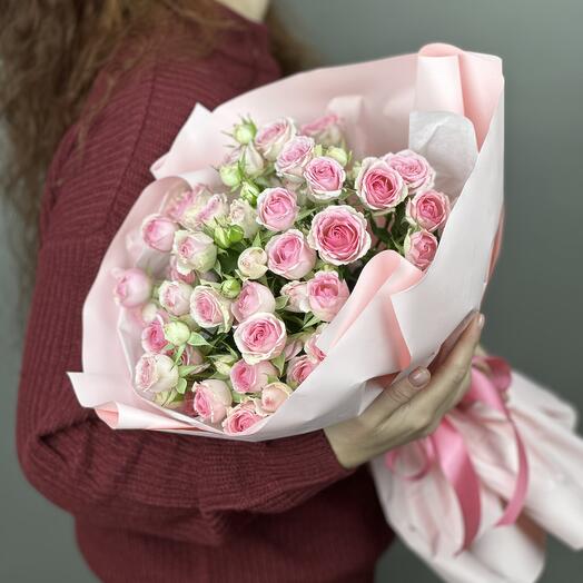 Bouquet of pink bush roses Good Mood