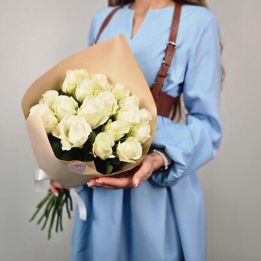Букет белых роз ( 19 шт )