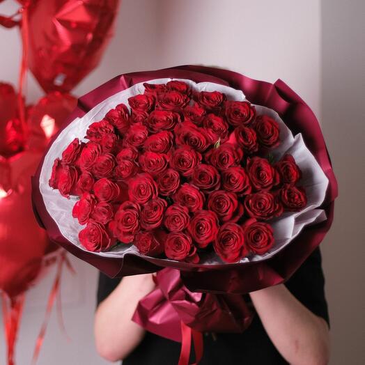 Букет из 51 алой розы