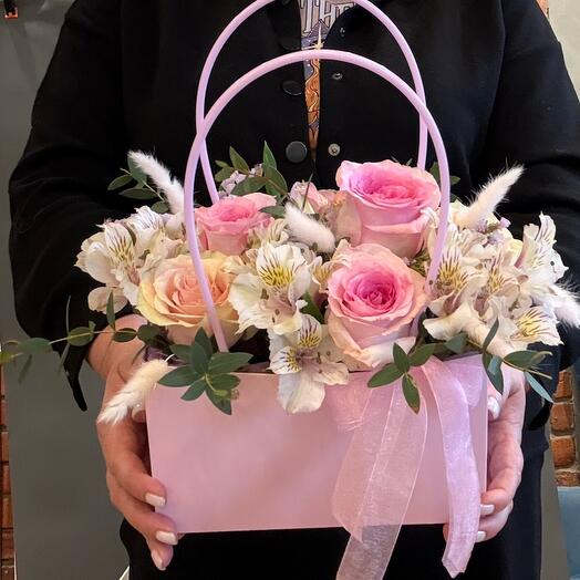 Flowers in a box "roses with alstroemeria"