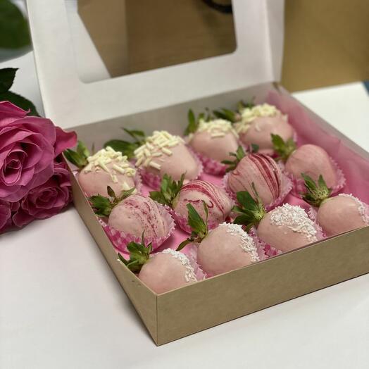 Клубника в клубничном шоколаде  💝 (9-12🍓)