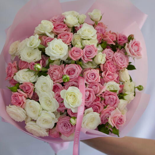 20 Stems of Spray Roses