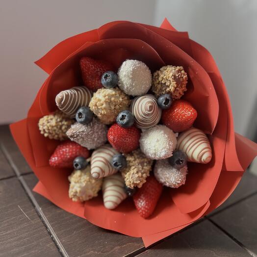 Букет  из клубники «Ягодный день»