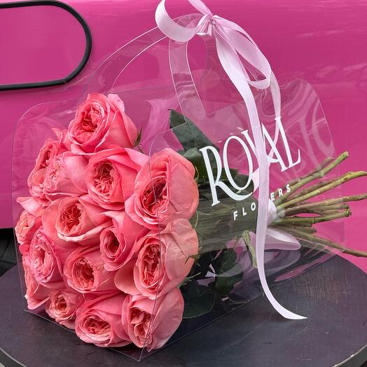 Стильная сумочка из 15 роз