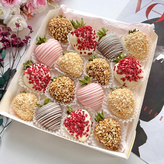 Клубника в шоколаде набор Наслаждение ХИТ ДНЯ + подарок от Vivienne Sabo — румяна MACARON 16-20 ягод