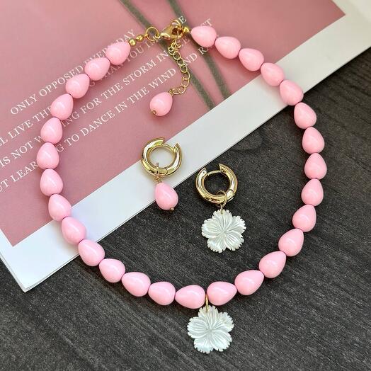Чокер и серьги в розовом цвете с цветком🌸