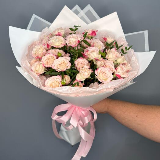 Букет волшебных кустовых роз 😍