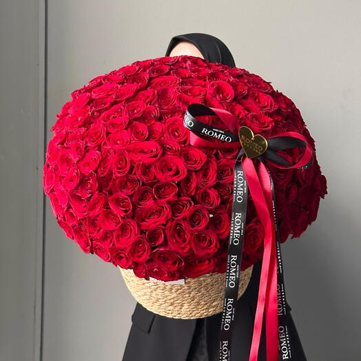 Вау композиция из 201 розы