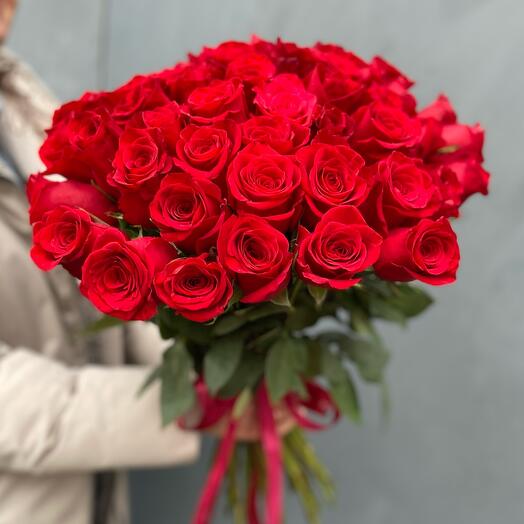 Букет из 45 красных роз
