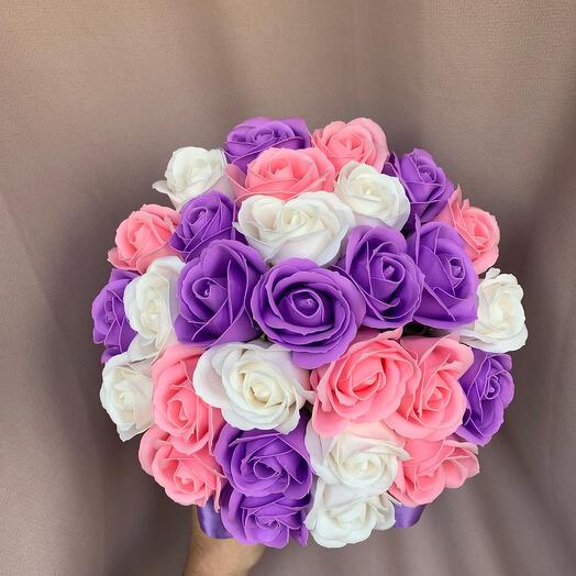 Большой сиреневый букет из мыла