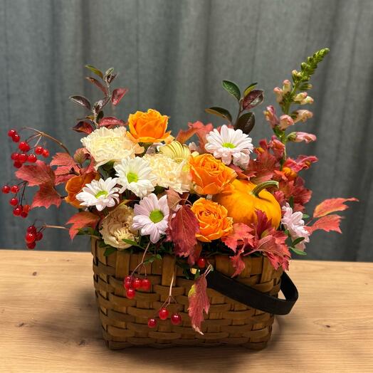 Корзина с цветами