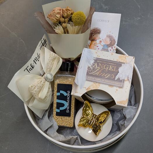 Подарочный бокс с заколкой 1