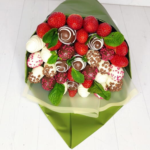 Букет из клубники в шоколаде с мятой 6